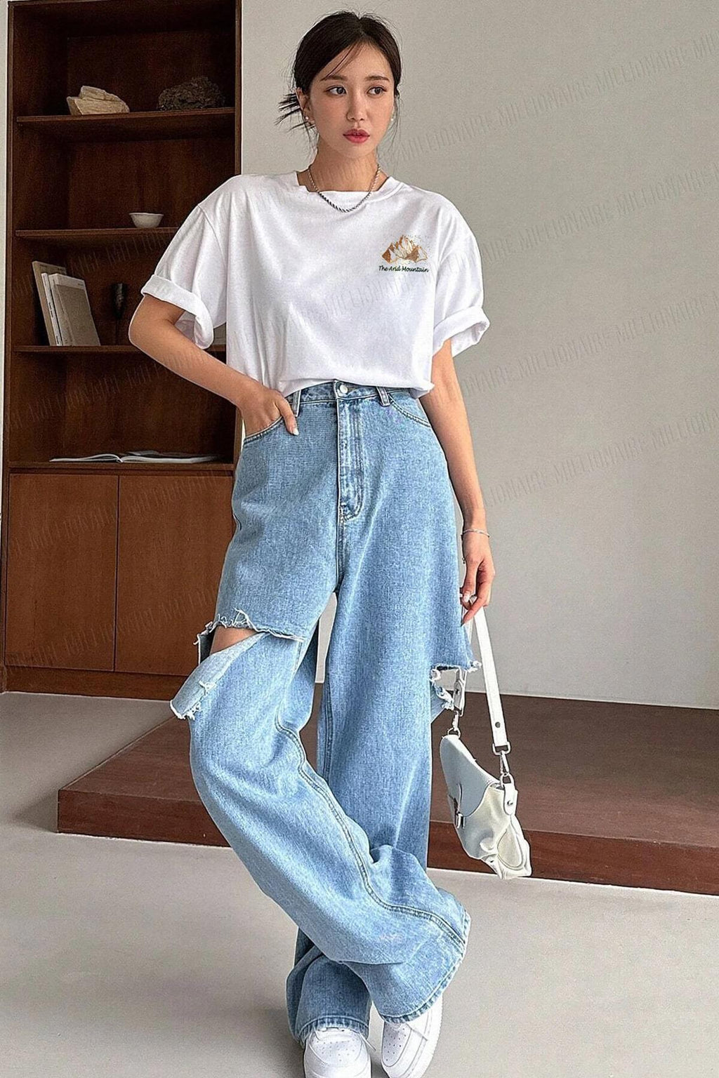 Arid Mountain Beyaz Oversize Salas Boyfriend Kadın T-Shirt