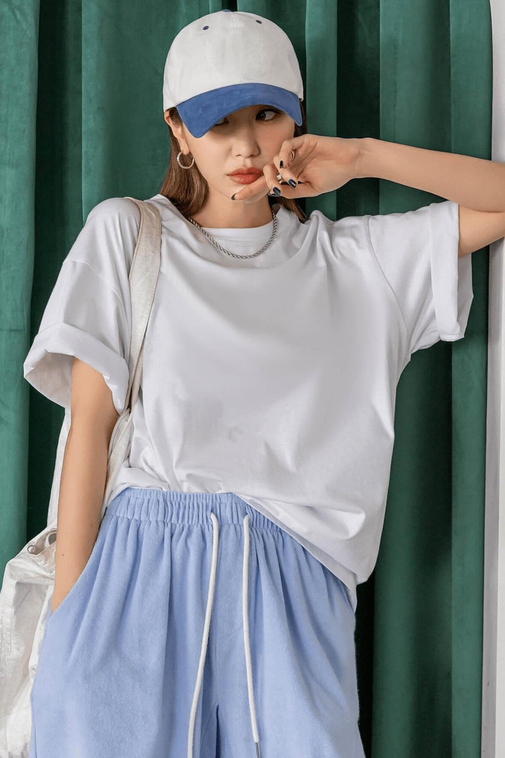 Beyaz Basic Düz Baskısız Oversize Salas Boyfriend Kadın T-Shirt