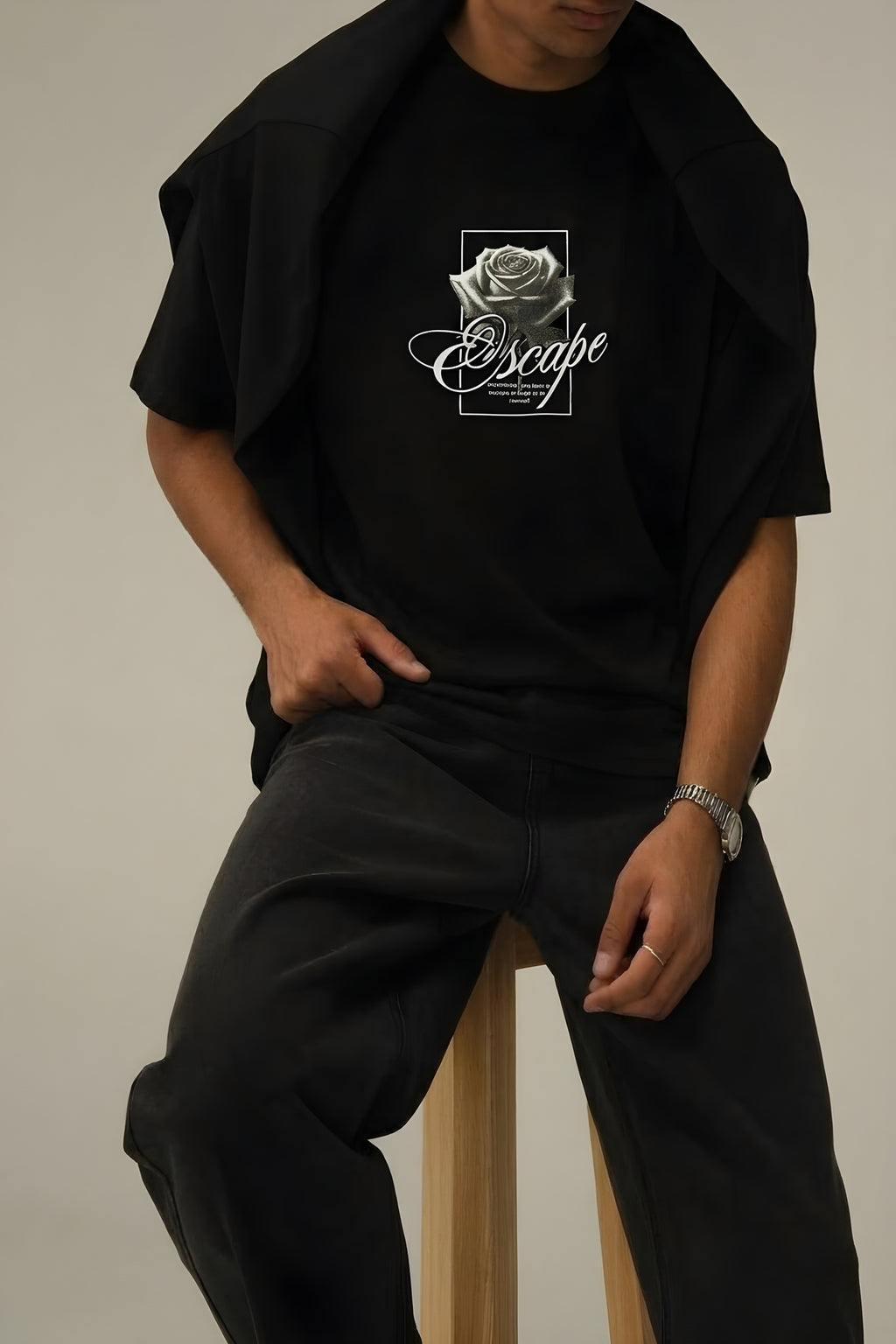 Erkek Siyah Black Rose Oversize Fit Bol Geniş Kalıp Salaş Kesim T-shirt