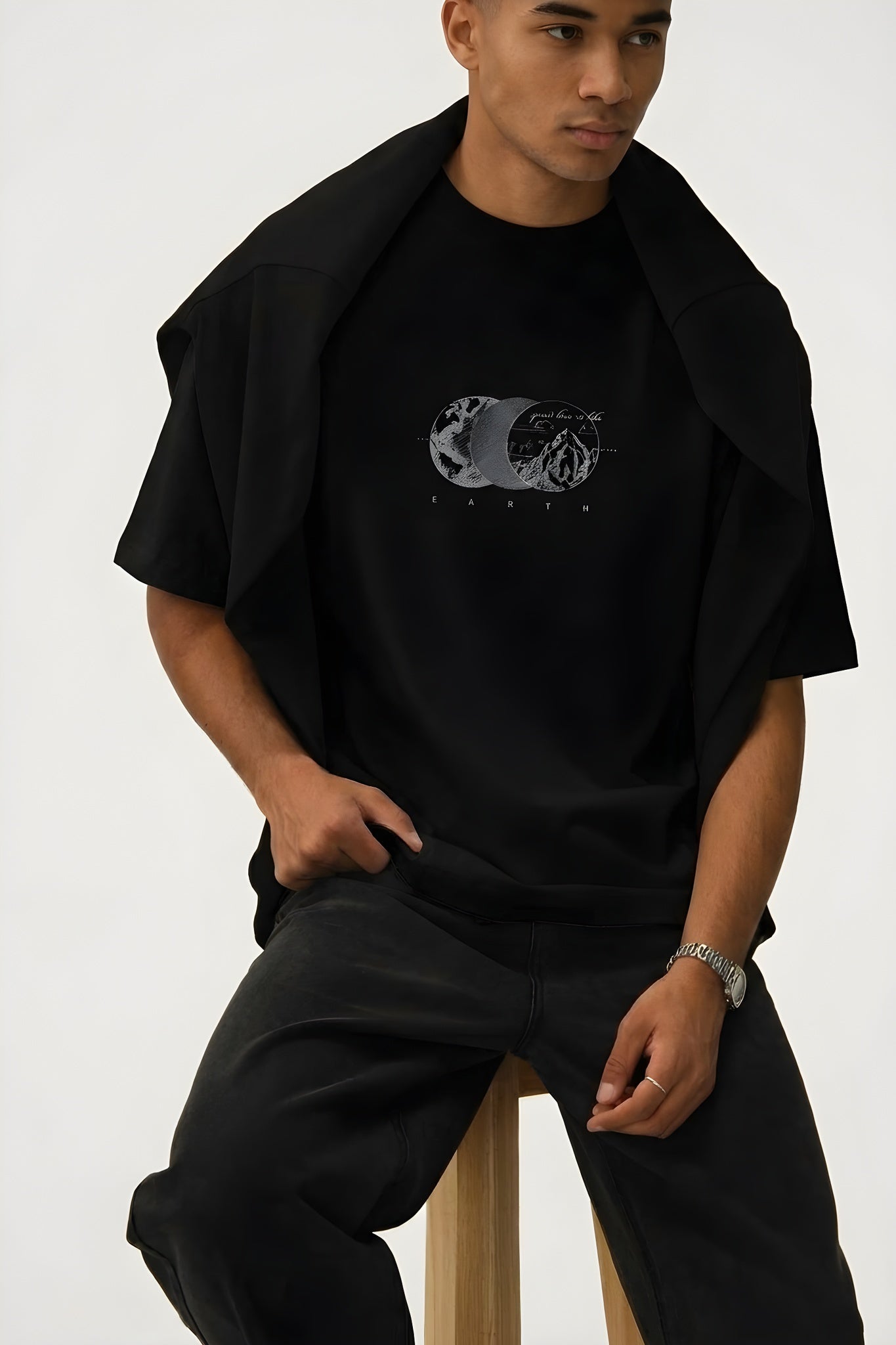 Erkek Siyah Earth Oversize Fit Bol Geniş Kalıp Salaş Kesim T-shirt