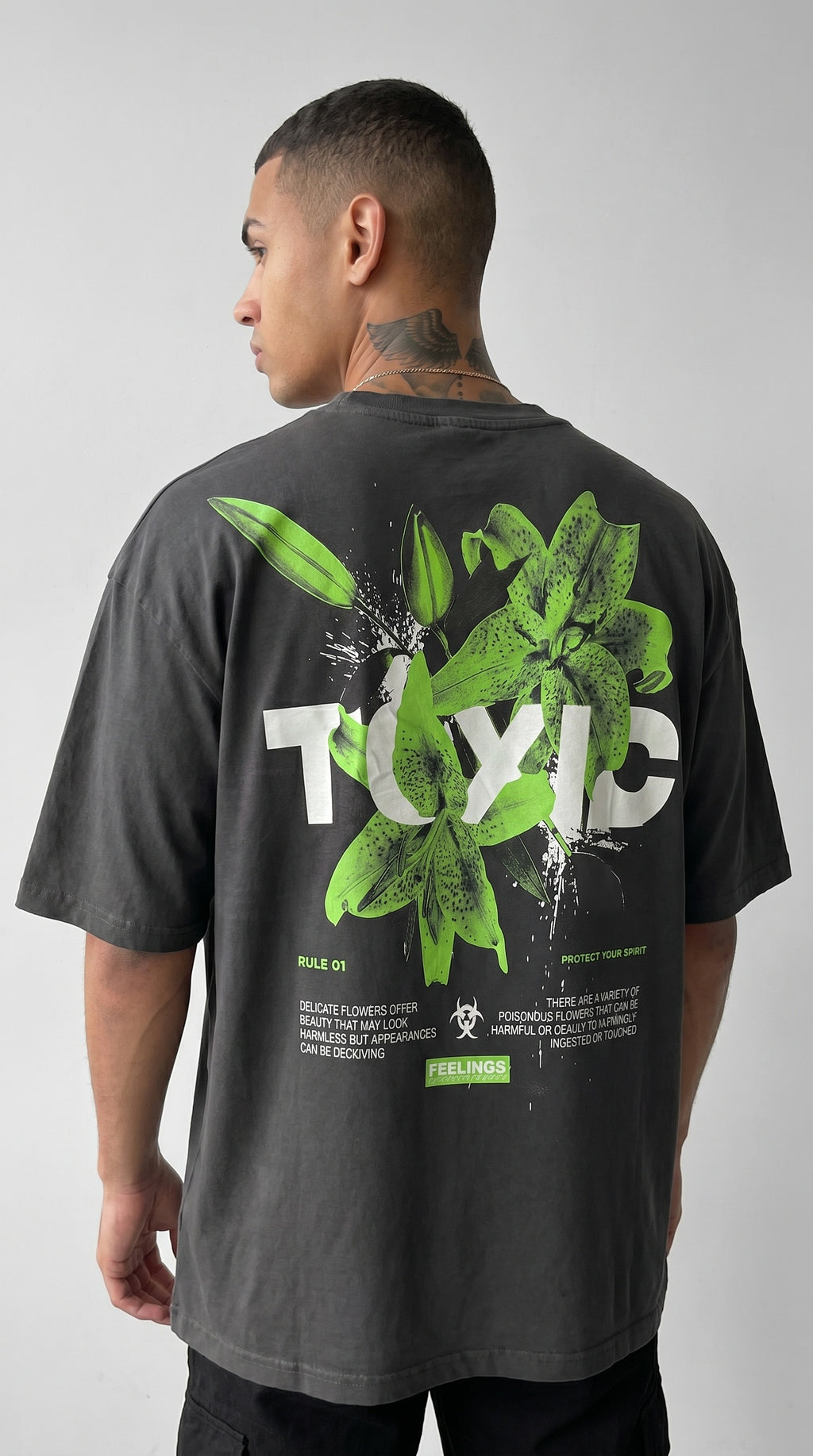 Erkek Füme Toxic Oversize Fit Bol Geniş Kalıp Salaş Kesim T-shirt