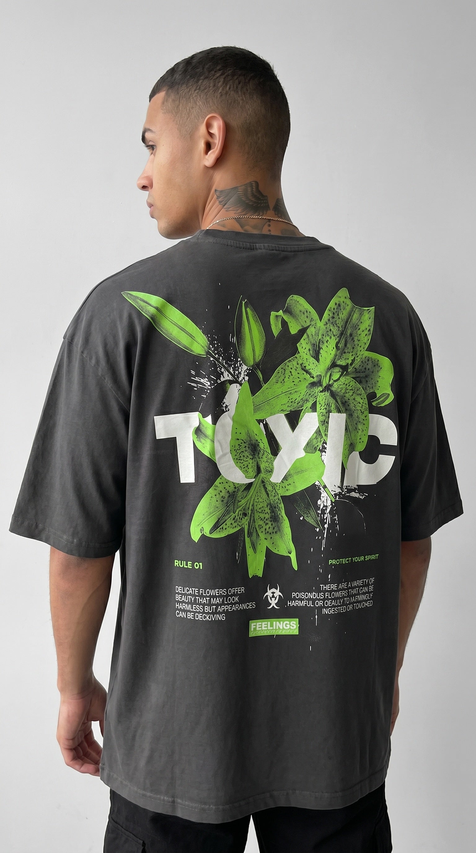 Erkek Füme Toxic Oversize Fit Bol Geniş Kalıp Salaş Kesim T-shirt