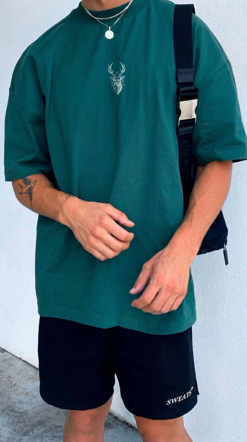 Erkek Petrol Yeşil Geyik Baskılı Oversize Fit Bol Geniş Kalıp Salaş Kesim T-shirt