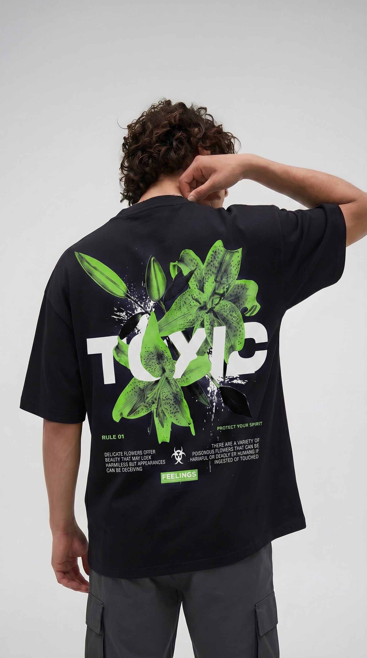 Erkek Siyah Toxic Oversize Fit Bol Geniş Kalıp Salaş Kesim T-shirt