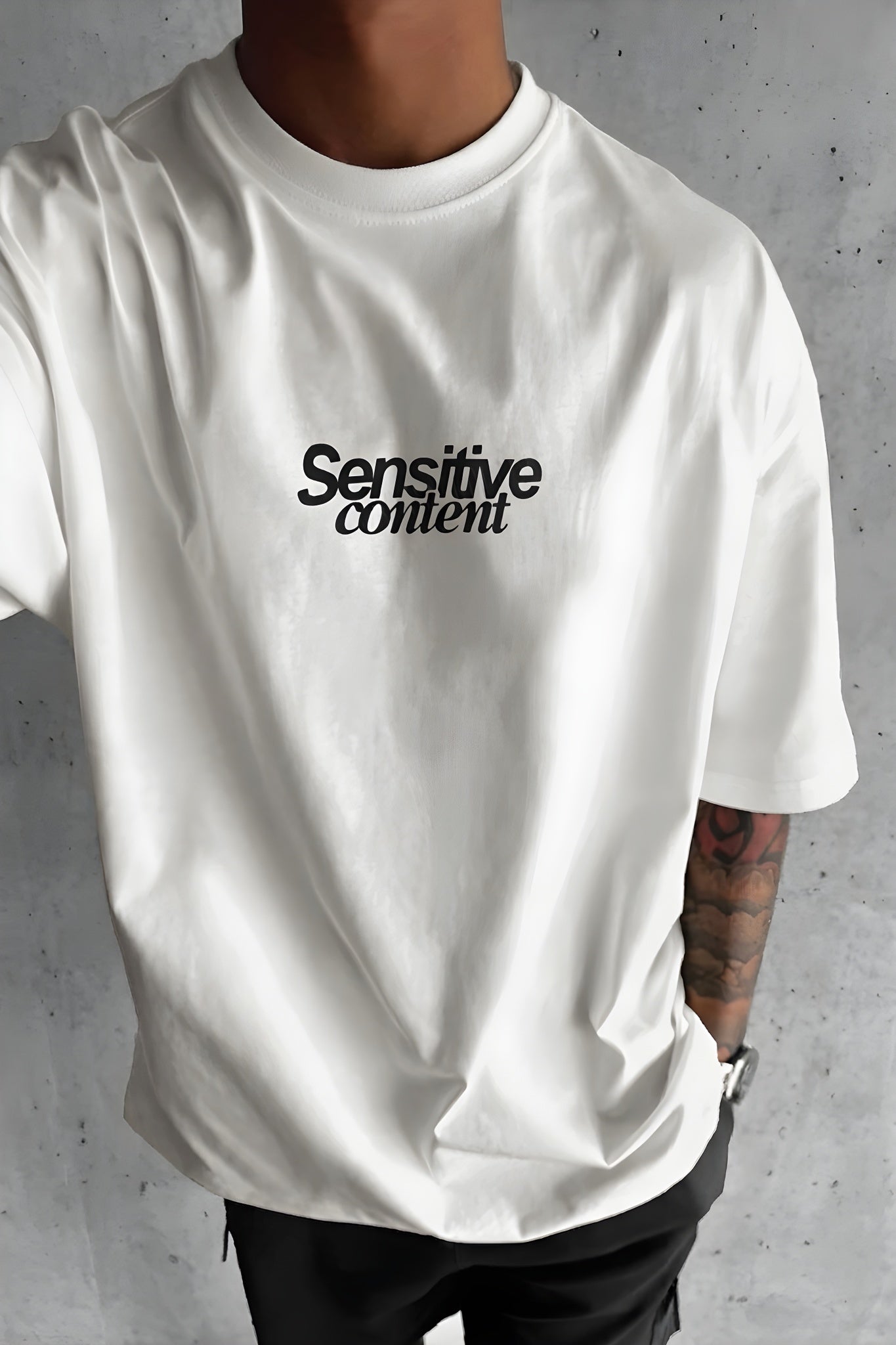 Erkek Ekru Beyaz Göz Baskılı Sensitive Oversize Fit Bol Geniş Kalıp Salaş Kesim T-shirt