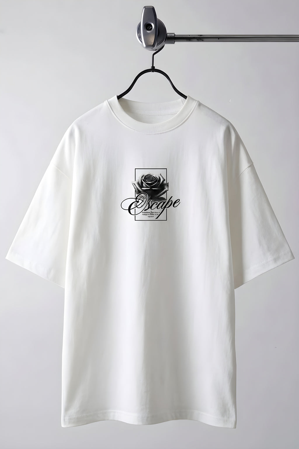 Erkek Ekru Beyaz Black Rose Oversize Fit Bol Geniş Kalıp Salaş Kesim T-shirt