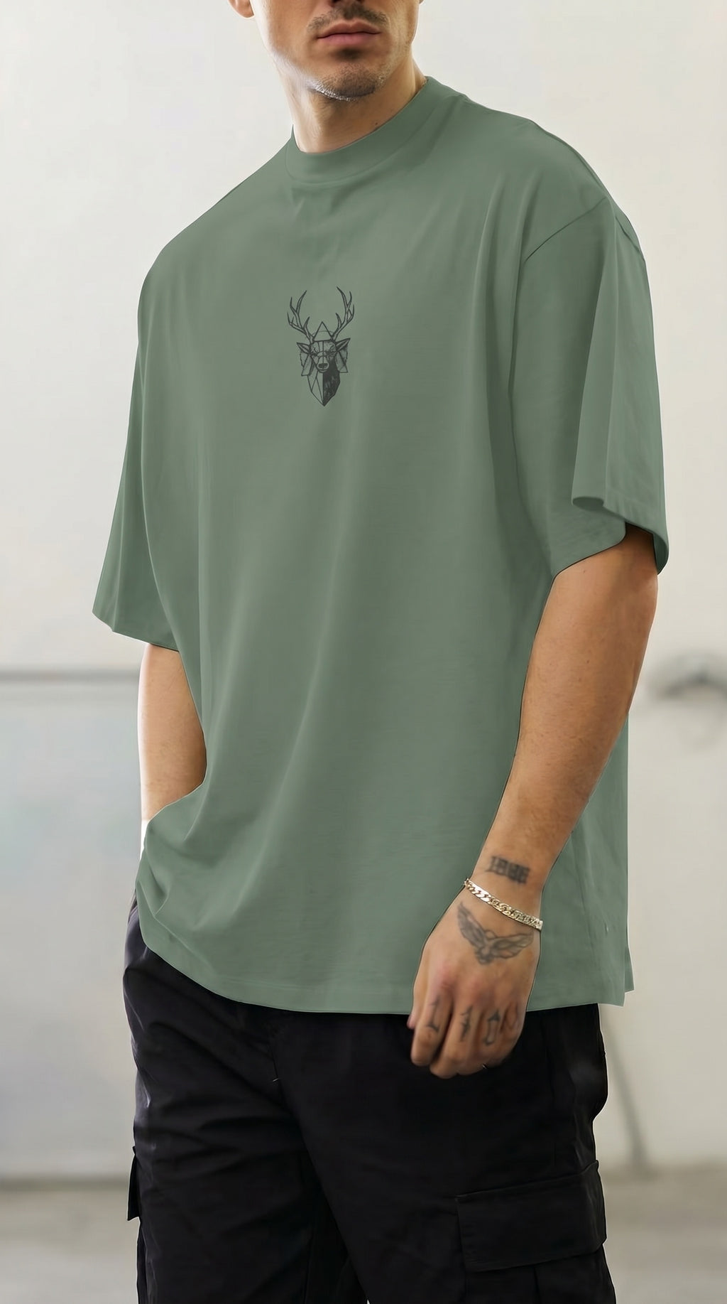 Erkek Açık Yeşil Geyik Baskılı Oversize Fit Bol Geniş Kalıp Salaş Kesim T-shirt
