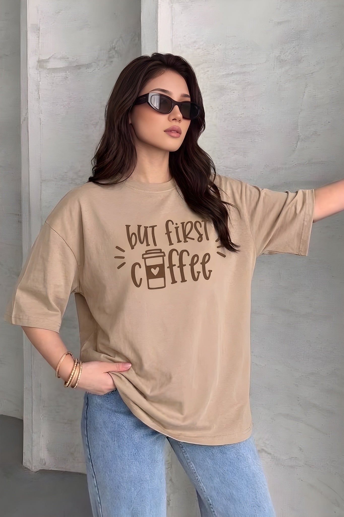 But First Coffee Camel Oversize Salas Boyfriend Kadın T-Shirt