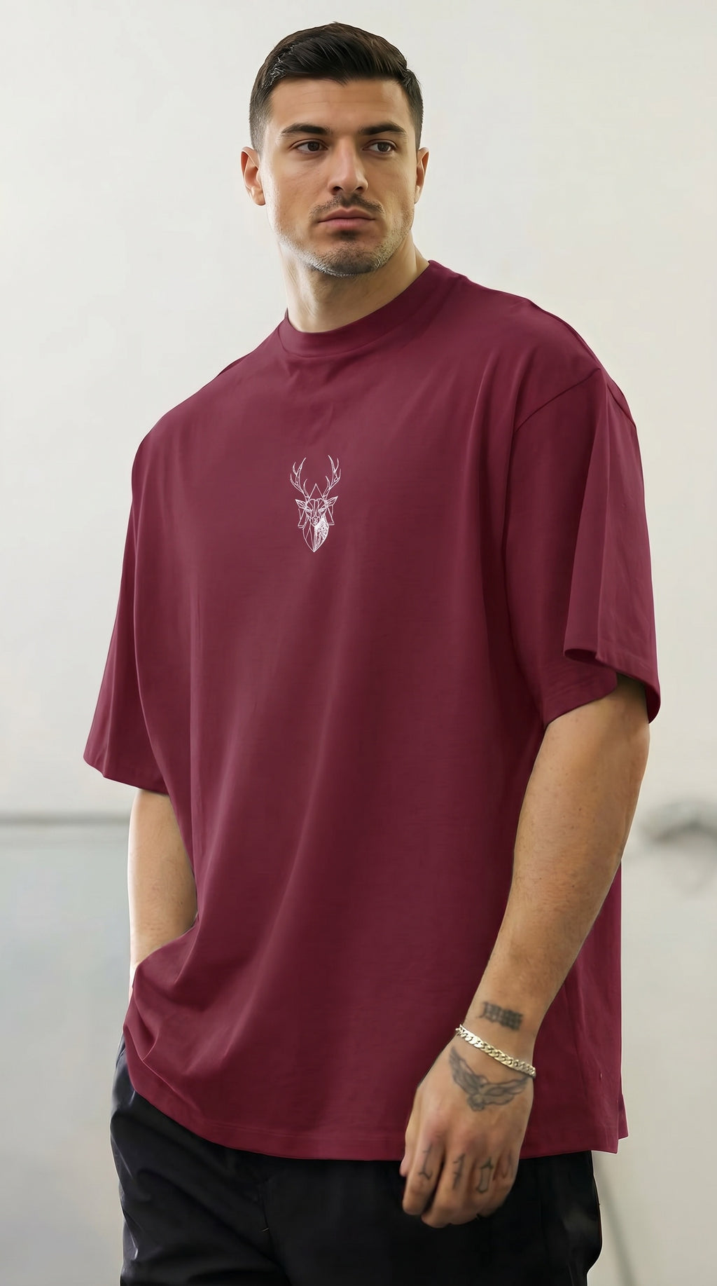 Erkek Bordo Geyik Baskılı Oversize Fit Bol Geniş Kalıp Salaş Kesim T-shirt