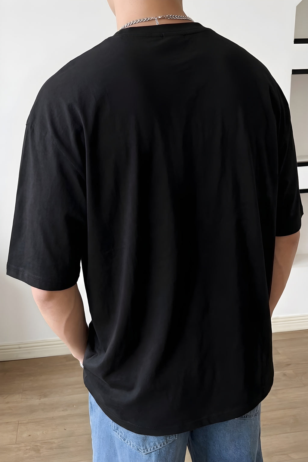 Erkek Siyah Different Oversize Fit Bol Geniş Kalıp Salaş Kesim T-shirt