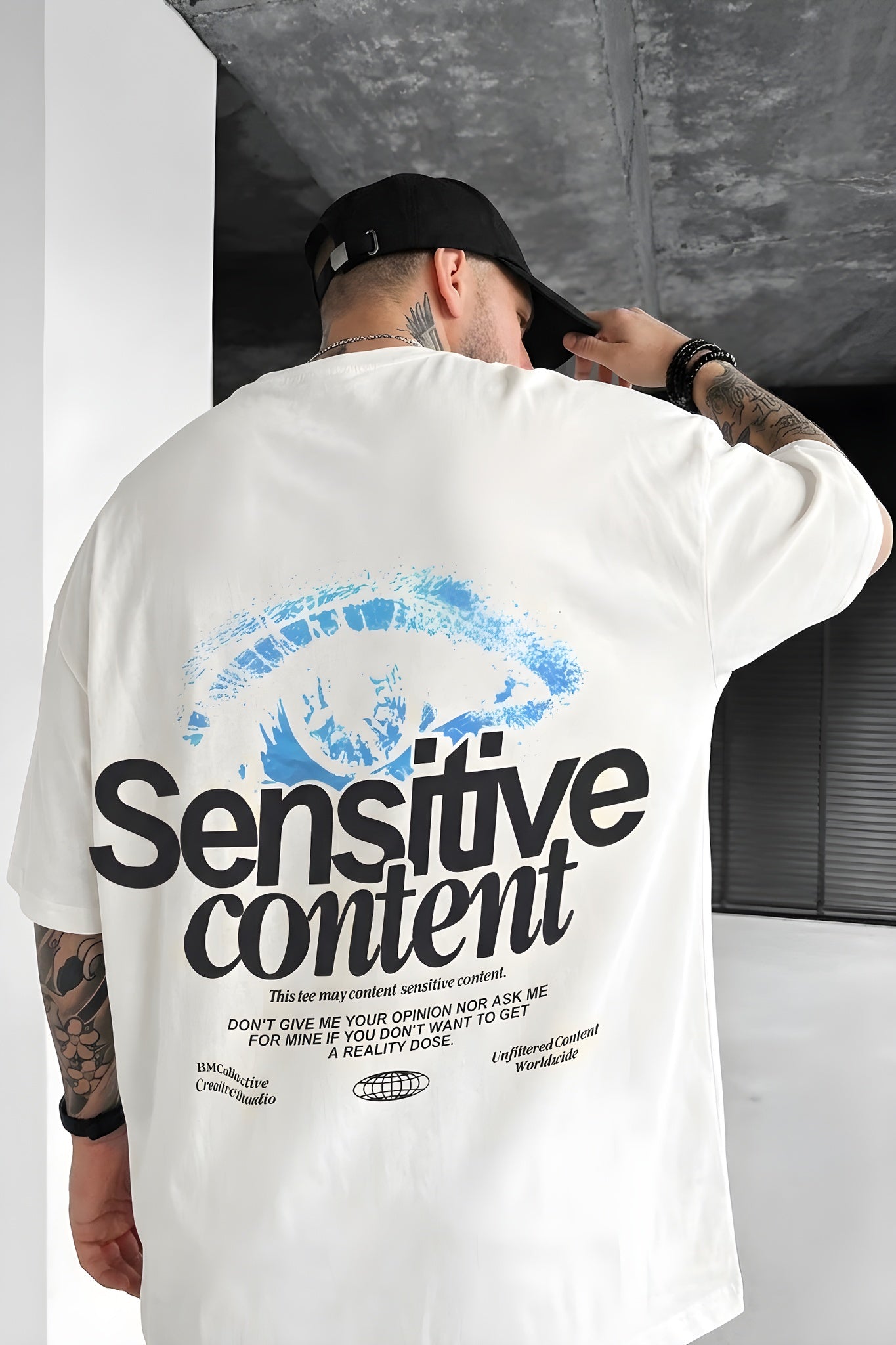 Erkek Ekru Beyaz Göz Baskılı Sensitive Oversize Fit Bol Geniş Kalıp Salaş Kesim T-shirt