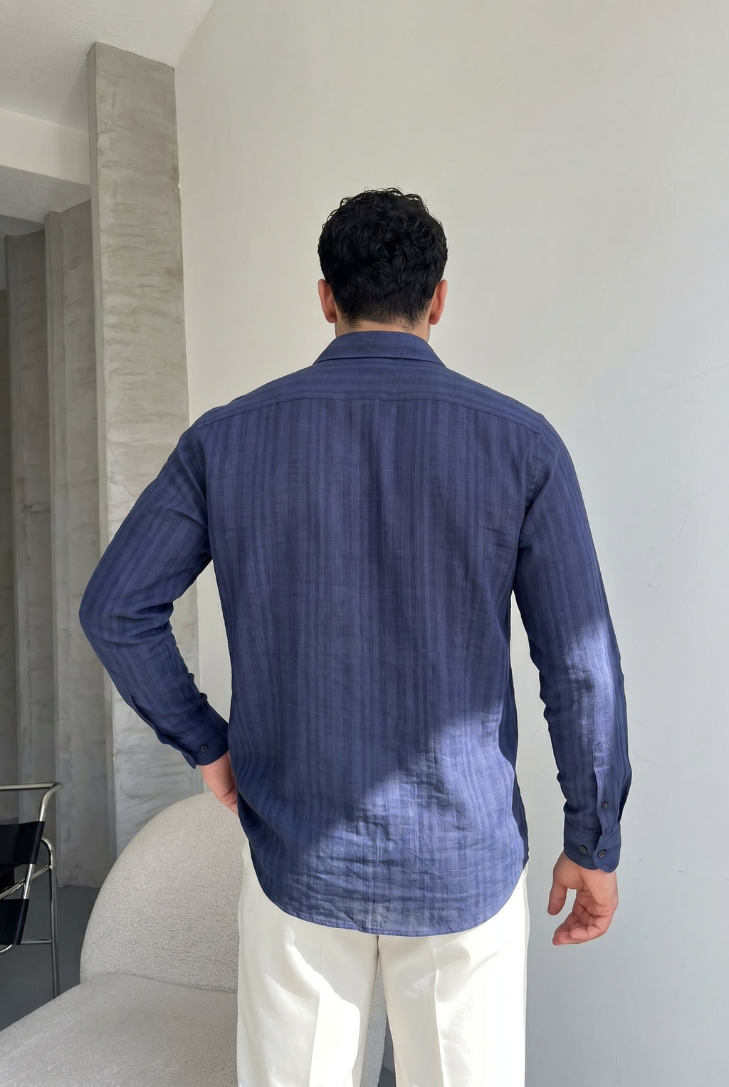 Berlin Lacivert Renkli Dik Çizgi Kumaş Desenli Dokulu Regular Rahat Kalıp Gömlek
