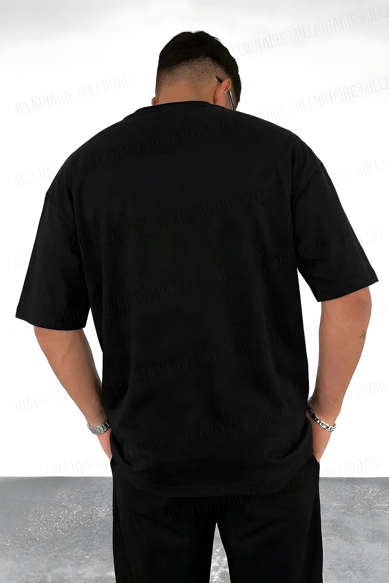 Erkek Siyah Different Oversize Fit Bol Geniş Kalıp Salaş Kesim T-shirt