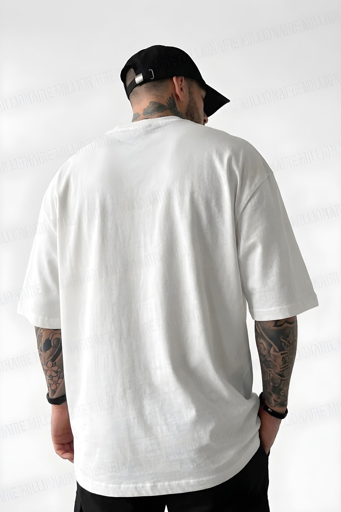 Erkek Ekru Beyaz Black Rose Oversize Fit Bol Geniş Kalıp Salaş Kesim T-shirt