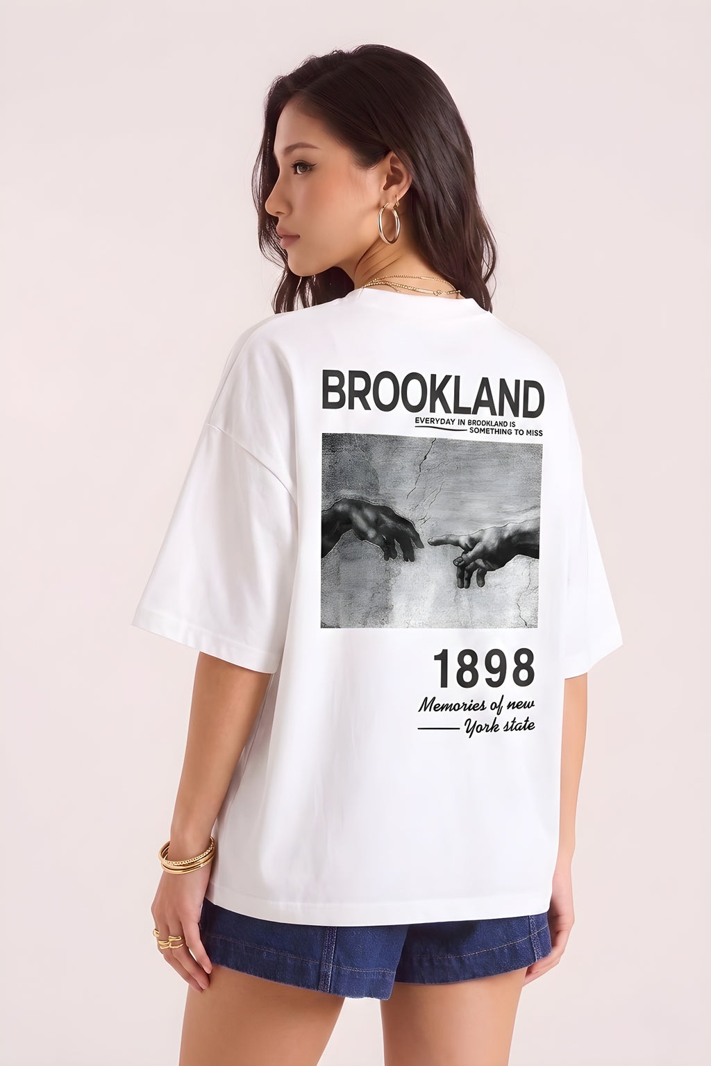1898 Baskılı Beyaz Oversize Salas Boyfriend Kadın T-Shirt