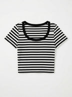 Kadın Kalın Çizgili Siyah-Beyaz U Yaka Kısa Kollu Fitilli Kaşkorse Body T-Shirt
