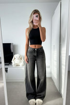 Kadın Siyah Kolsuz Bisiklet Yaka Likralı Sıfır Kol Atlet  Body Crop Bluz