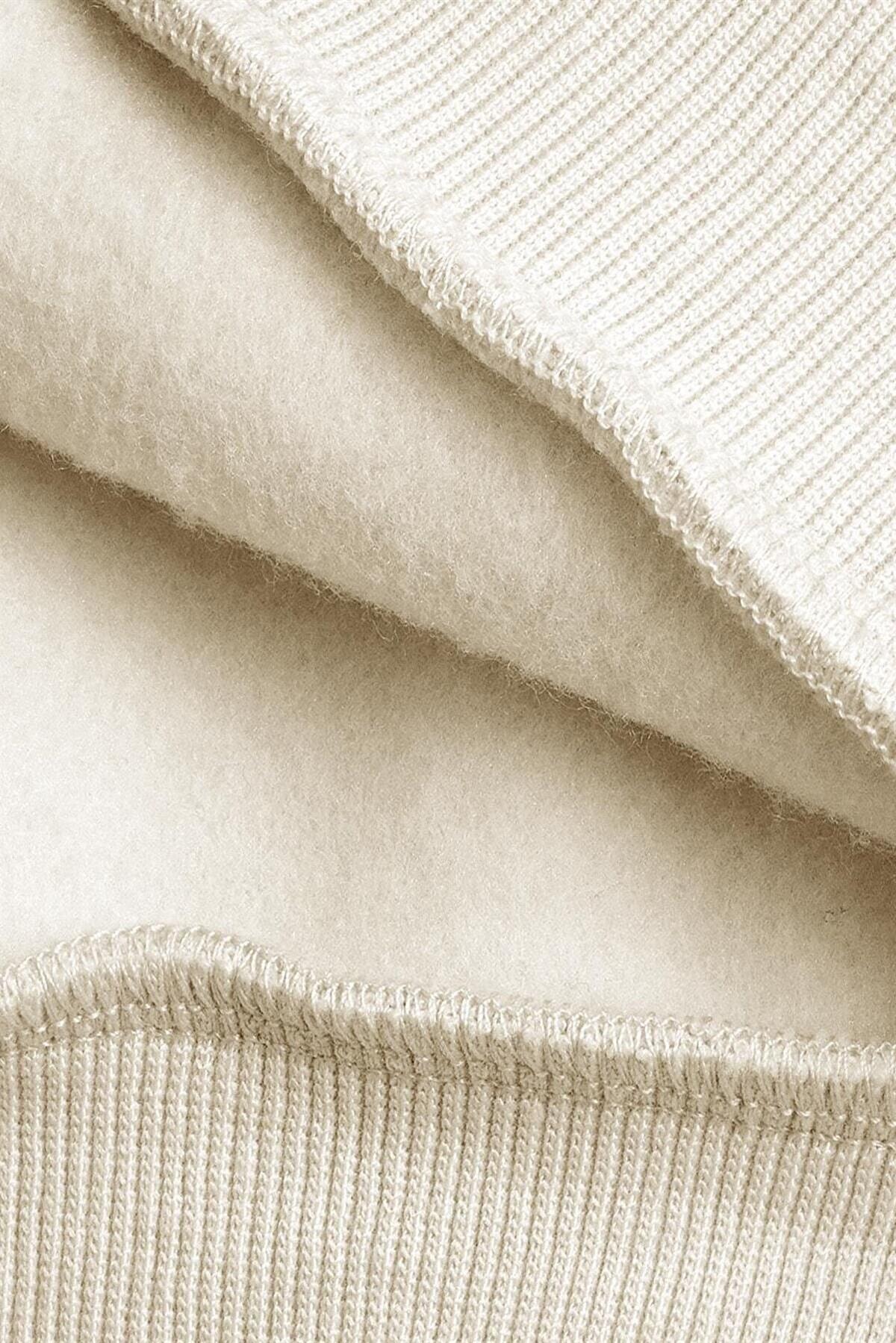 Erkek Kırık Beyaz Krem Ekru Dreamer Baskılı 0 Sıfır Yaka Oversize Salaş Bol Kesim Polar Sweatshirt