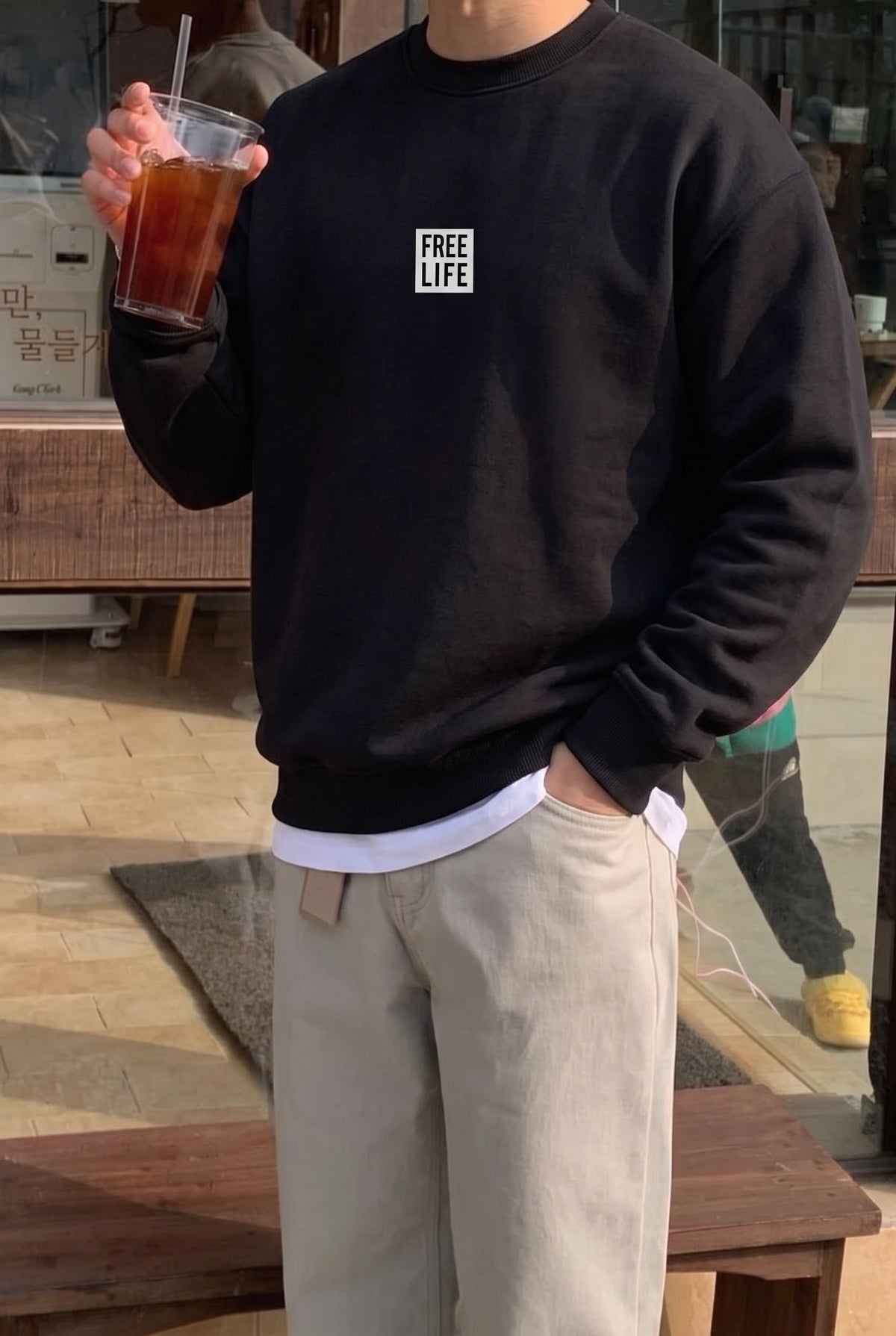 Erkek Siyah Free Life Baskılı Kalın Soft 3 İplik içi Şardonlu 0 Sıfır Yaka Oversize Salaş Sweatshirt