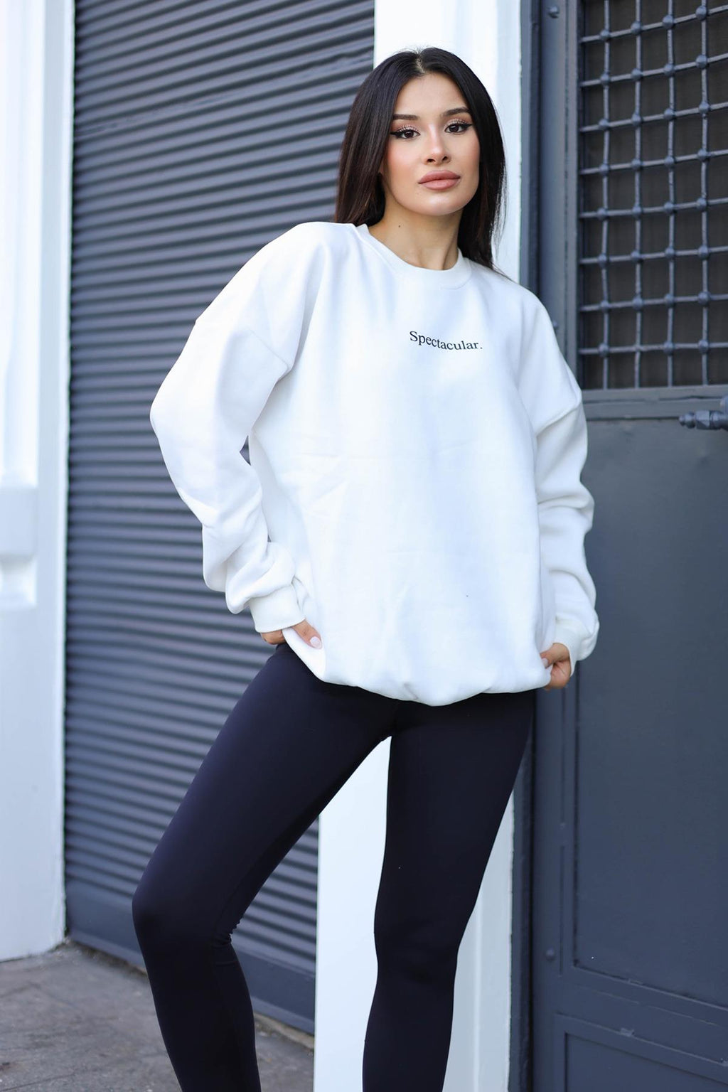 Kadın Beyaz Spectacular Baskılı 0 Sıfır Yaka Oversize Salaş Bol Kesim Polar Sweatshirt