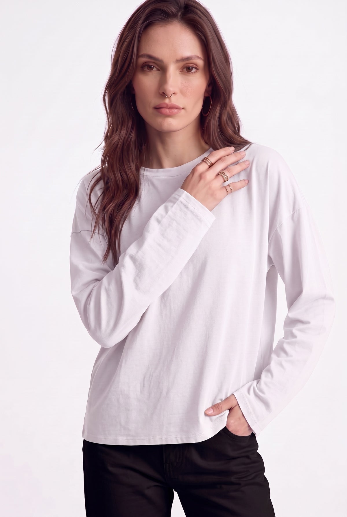 Kadın Beyaz T-shirt Geniş Kol Bisiklet Yaka Uzun Kollu Tişört