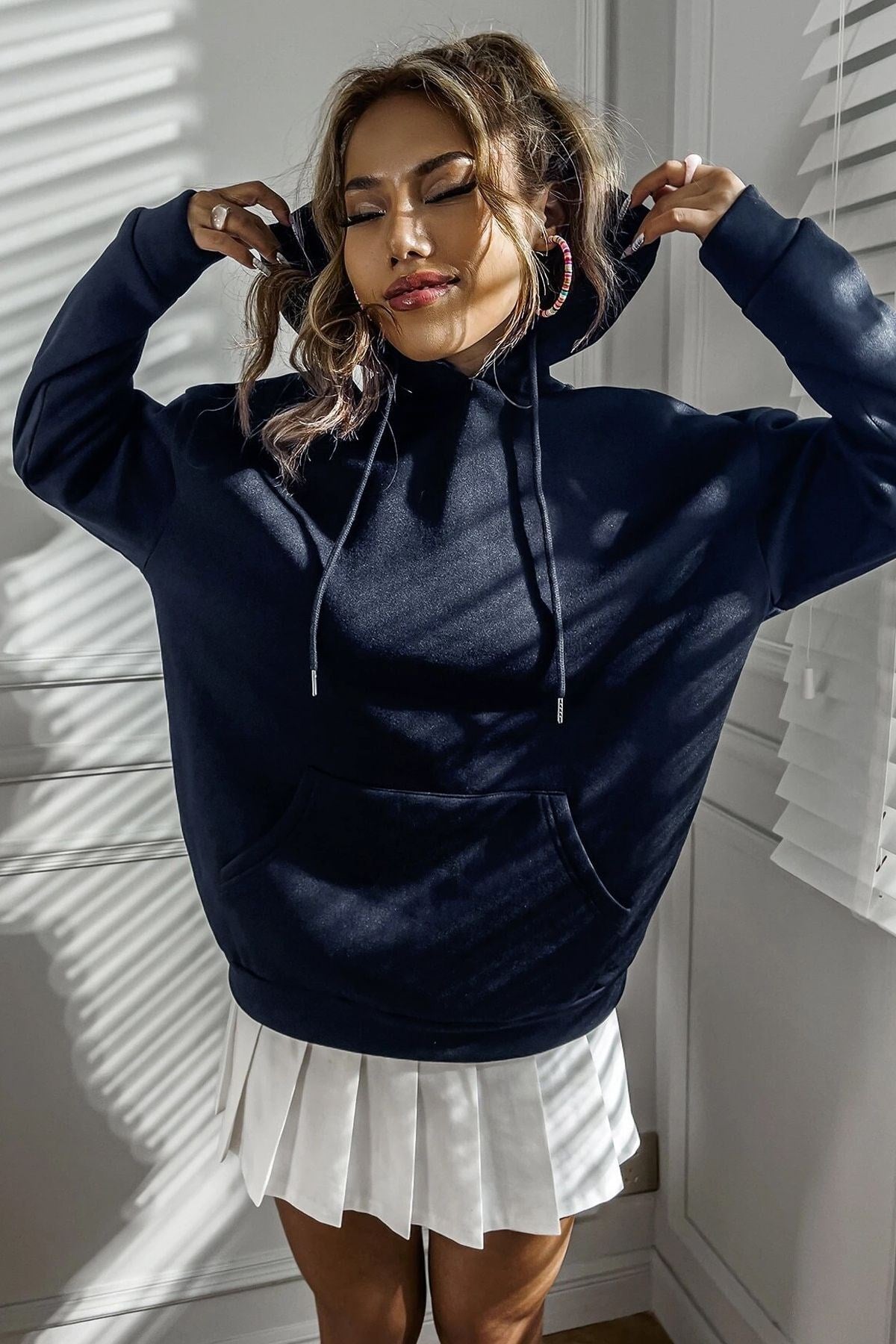 Kadın Düz Lacivert Oversize Kapüşonlu Kanguru Sweatshirt