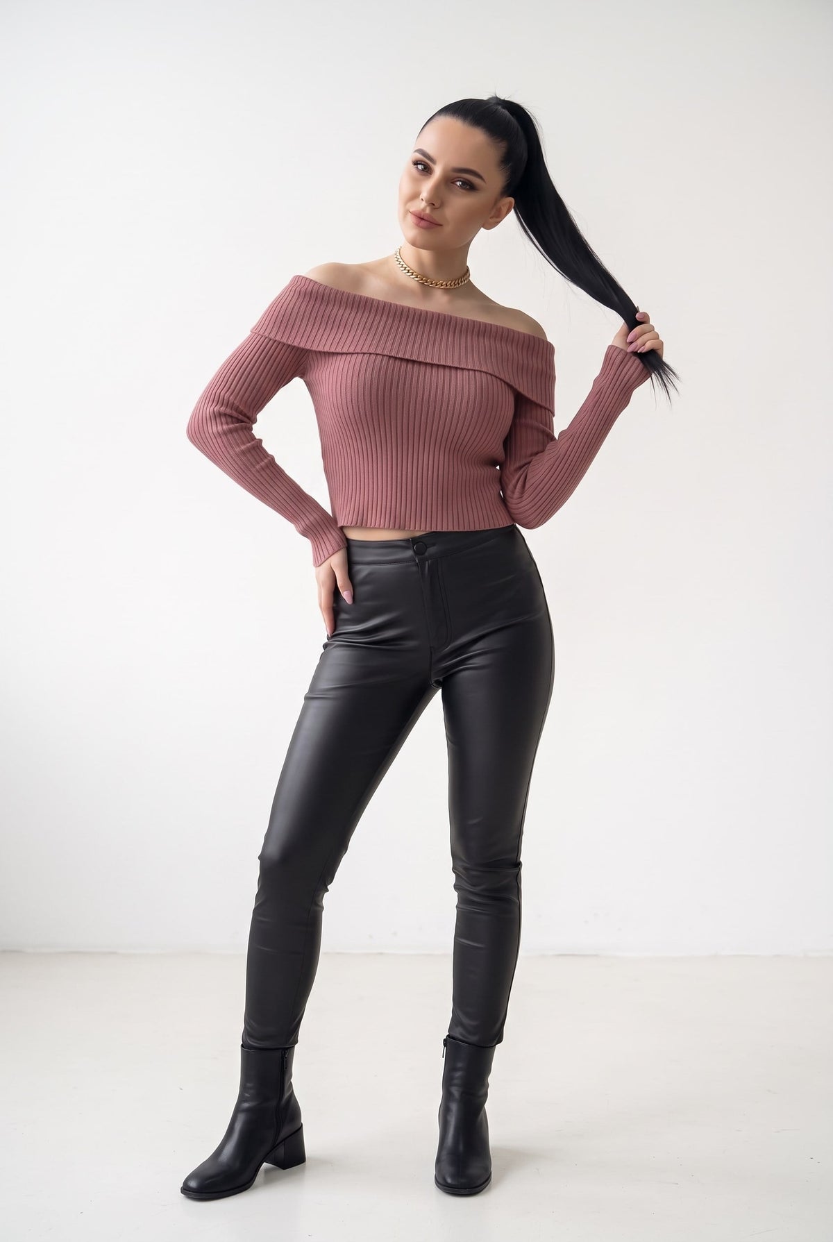 Kadın Gül Kurusu Madonna Yarı Crop Fitilli Bluz Kazak