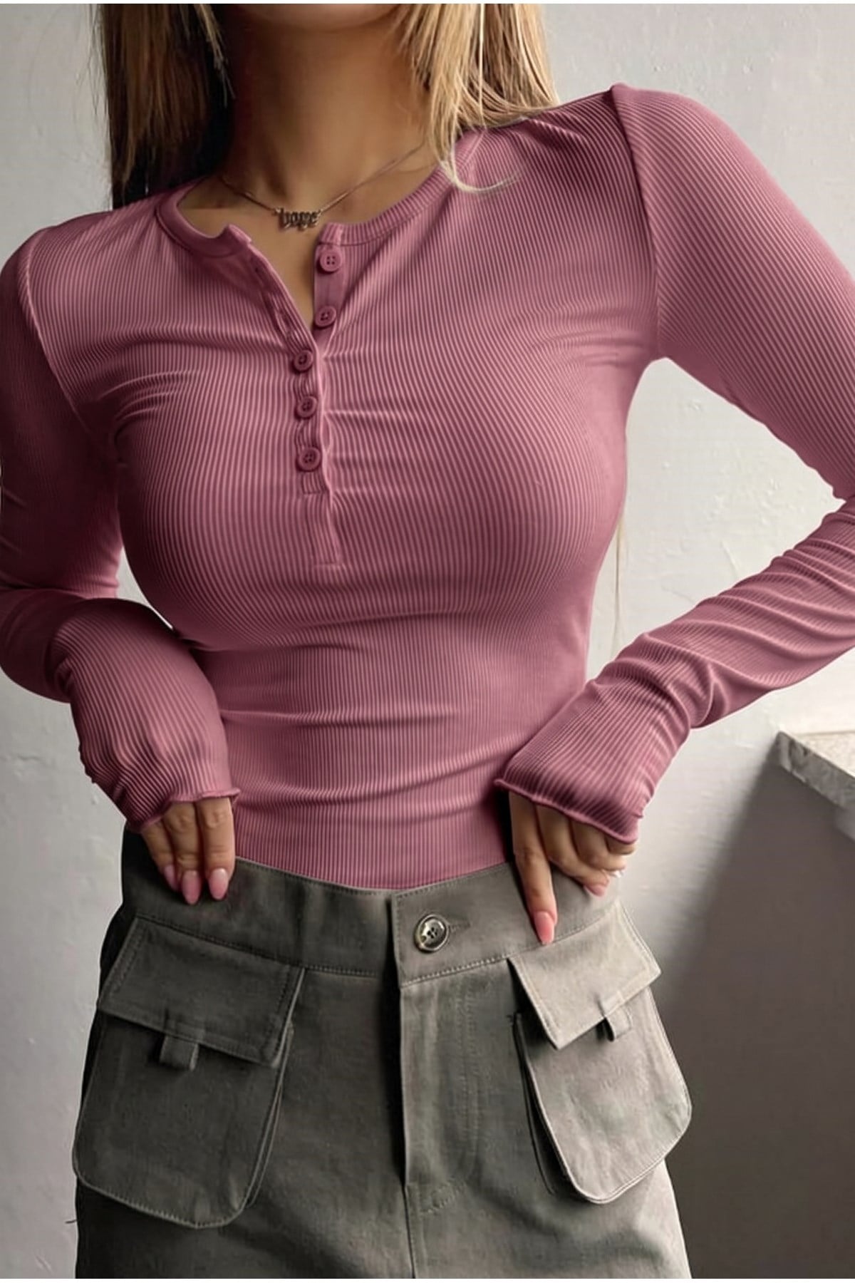 Kadın Koyu Gül Kurusu Renkli Düğme Detaylı Patlı Düğmeli Bisiklet Yaka Uzun Kollu Fitilli Kaşkorse Bluz Body