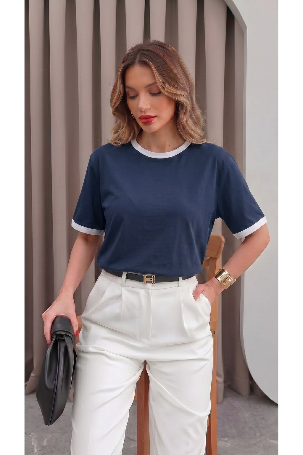 Kadın Lacivert Beyaz Biye Garnili Orta Kalın Kumaş Bisiklet Yaka Yarım Oversize Salaş T-shirt