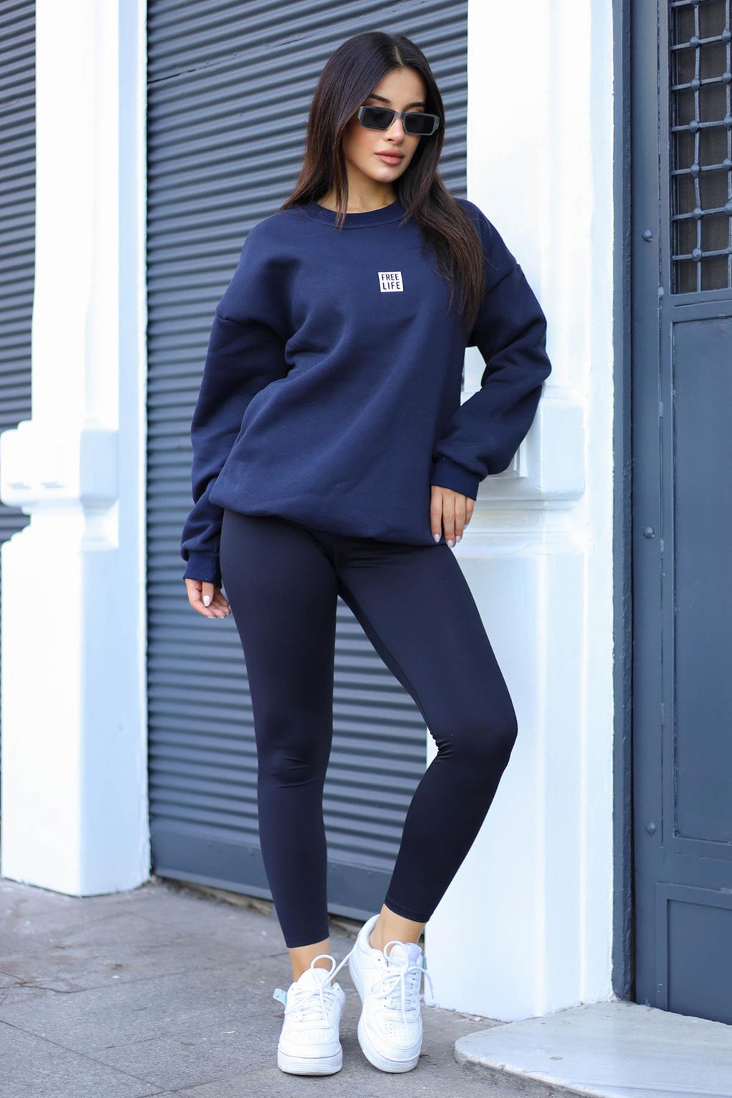 Kadın Lacivert Free Life Baskılı 0 Sıfır Yaka Oversize Salaş Bol Kesim Polar Sweatshirt