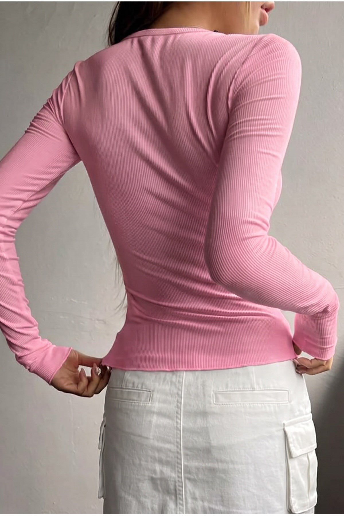 Kadın Şeker Pembe Renkli Düğme Detaylı Patlı Düğmeli Bisiklet Yaka Uzun Kollu Fitilli Kaşkorse Bluz Body