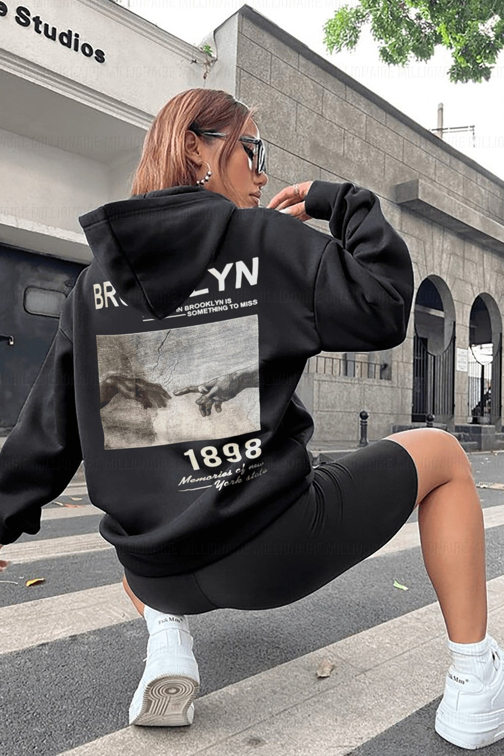 Kadın Siyah 1898 Baskılı 3 Iplik Şardonlu Kapüşonlu Oversize Salaş Bol Kesim Hoodie Sweatshirt