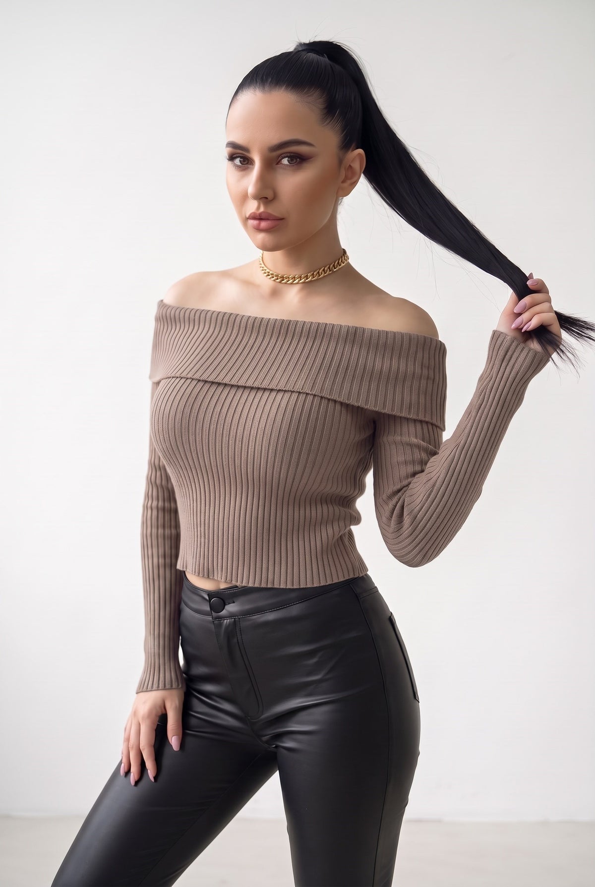 Kadın Vizon Madonna Yarı Crop Fitilli Bluz Kazak